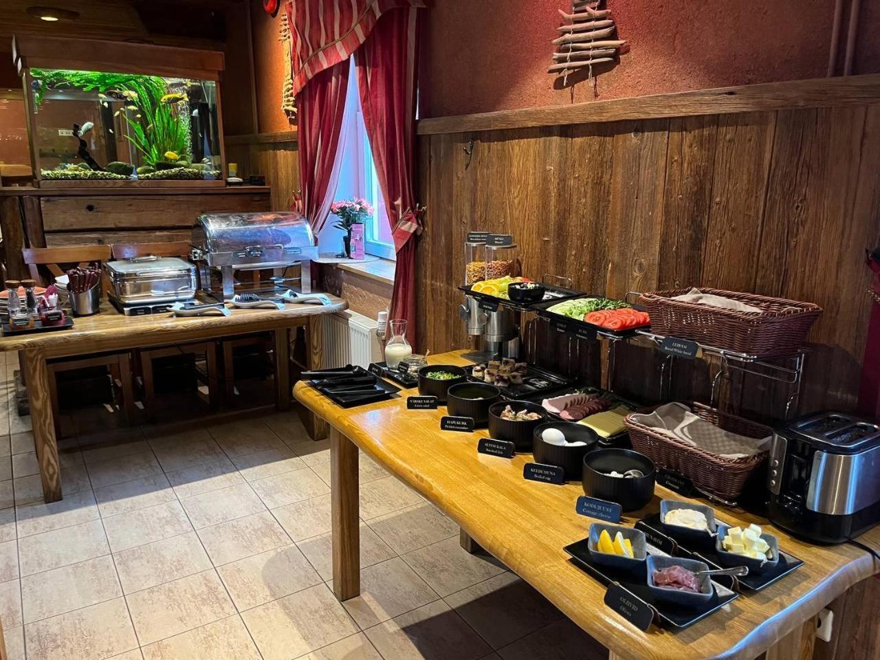Raenduri Guesthouse Voru Ngoại thất bức ảnh